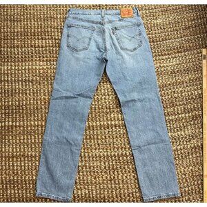 541 Levi’s Jeans Light Wash (33x34) Athletic Taper Fit